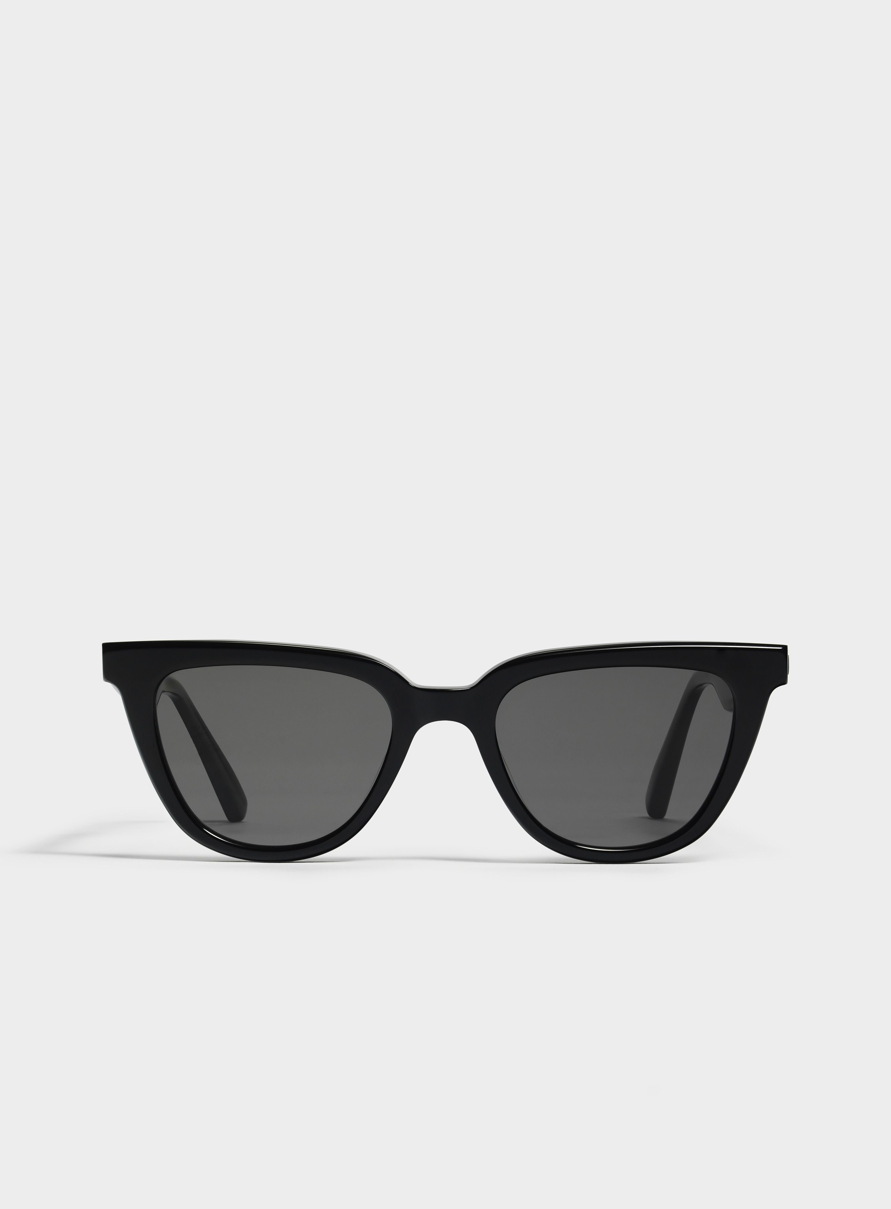 <? $selectedSimpleProduct['name'] ?? $item['product']['name'] ?>
