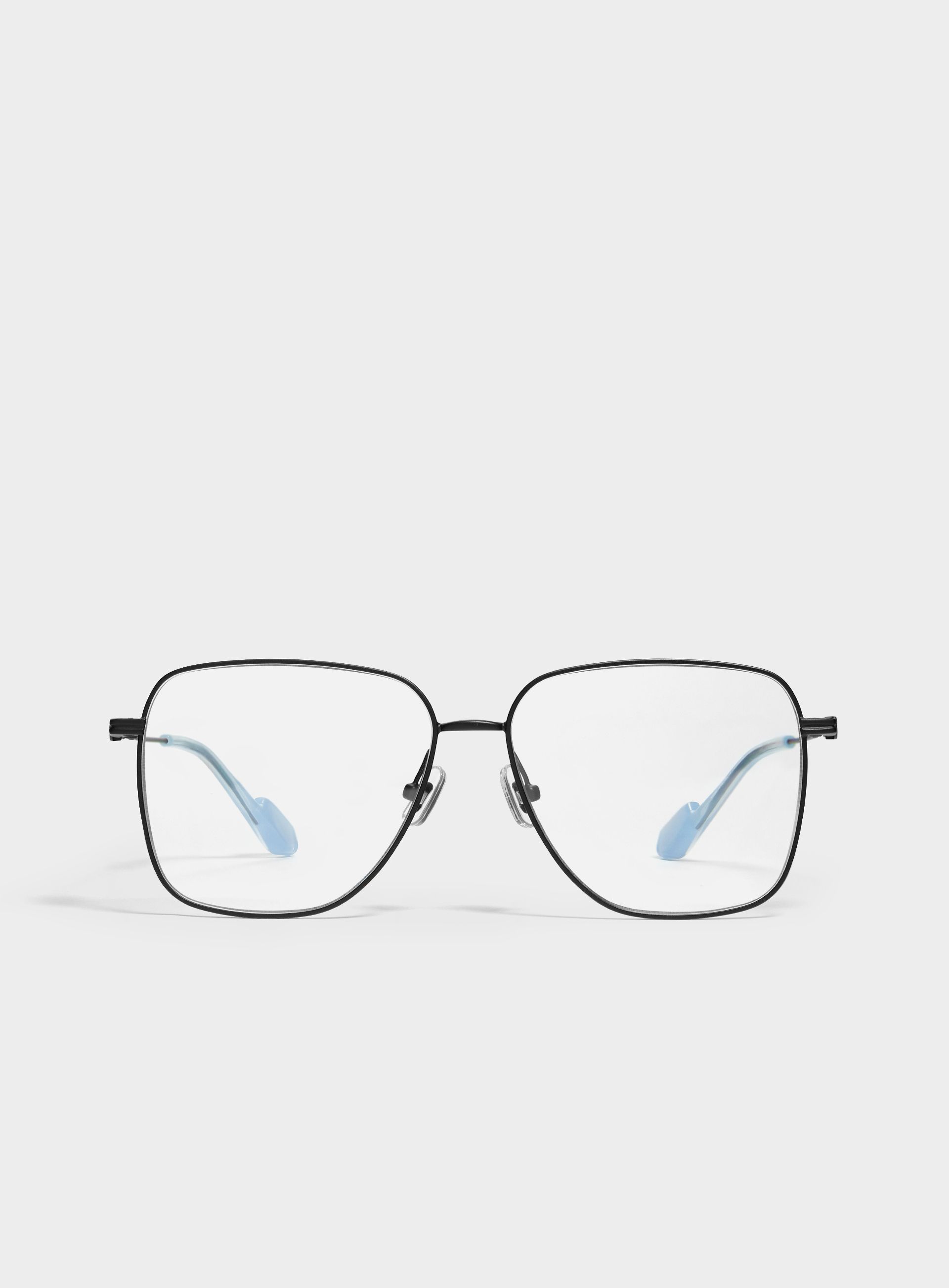 <? $selectedSimpleProduct['name'] ?? $item['product']['name'] ?>