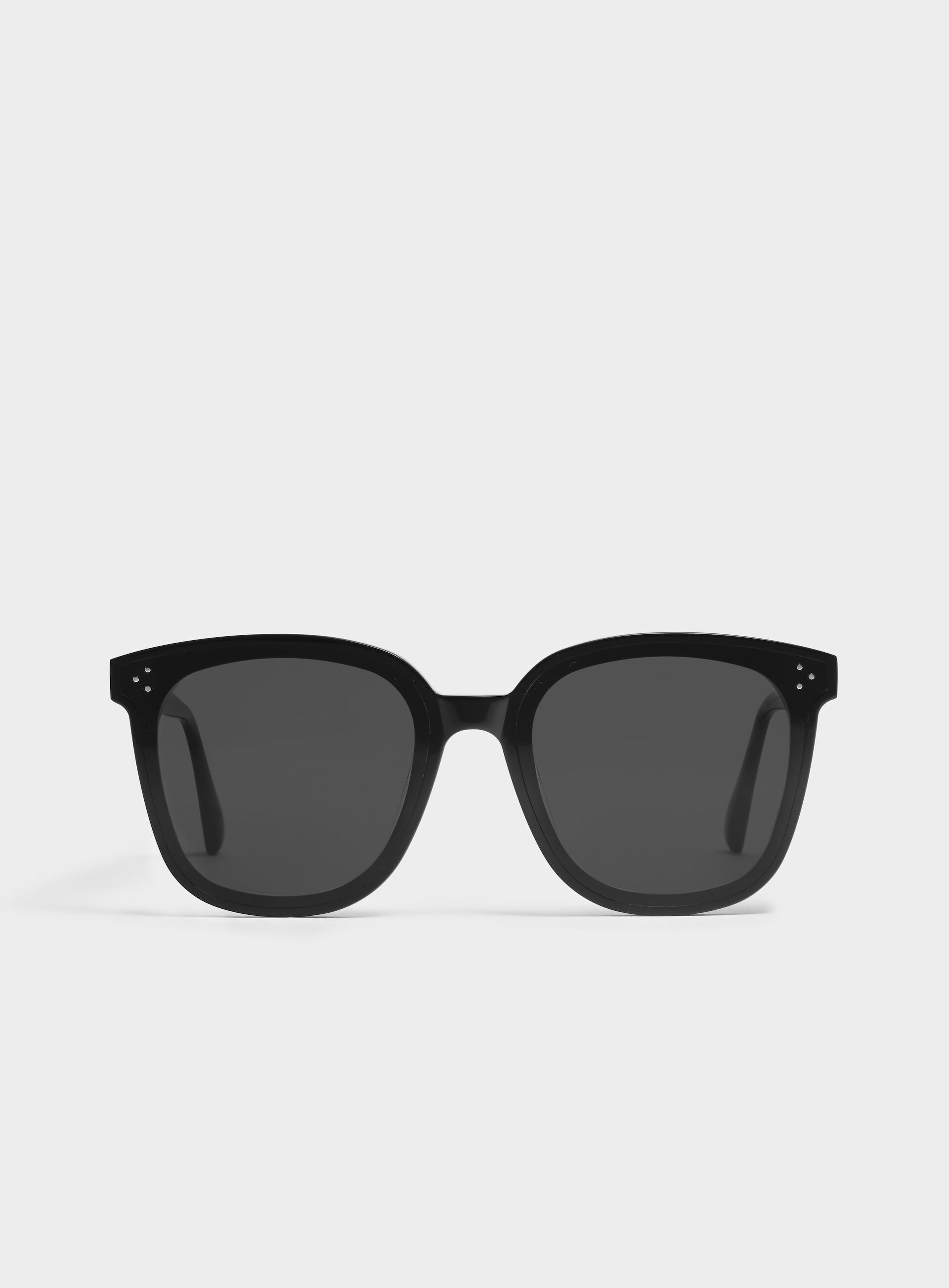 <? $selectedSimpleProduct['name'] ?? $item['product']['name'] ?>