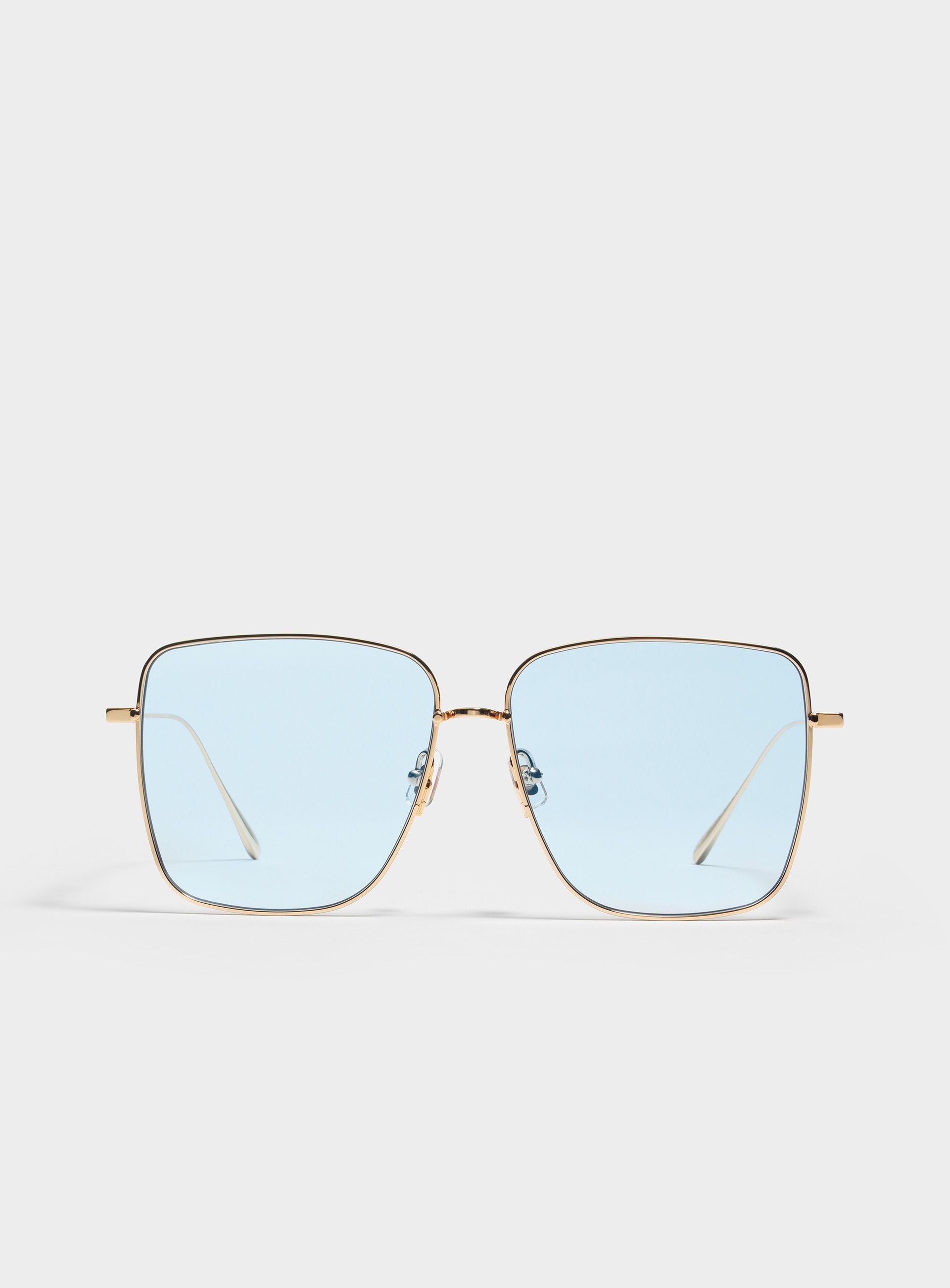 <? $selectedSimpleProduct['name'] ?? $item['product']['name'] ?>