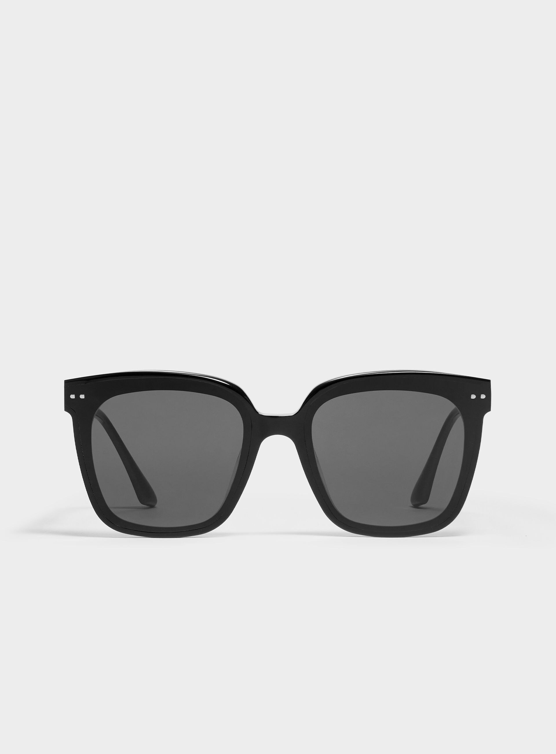 <? $selectedSimpleProduct['name'] ?? $item['product']['name'] ?>