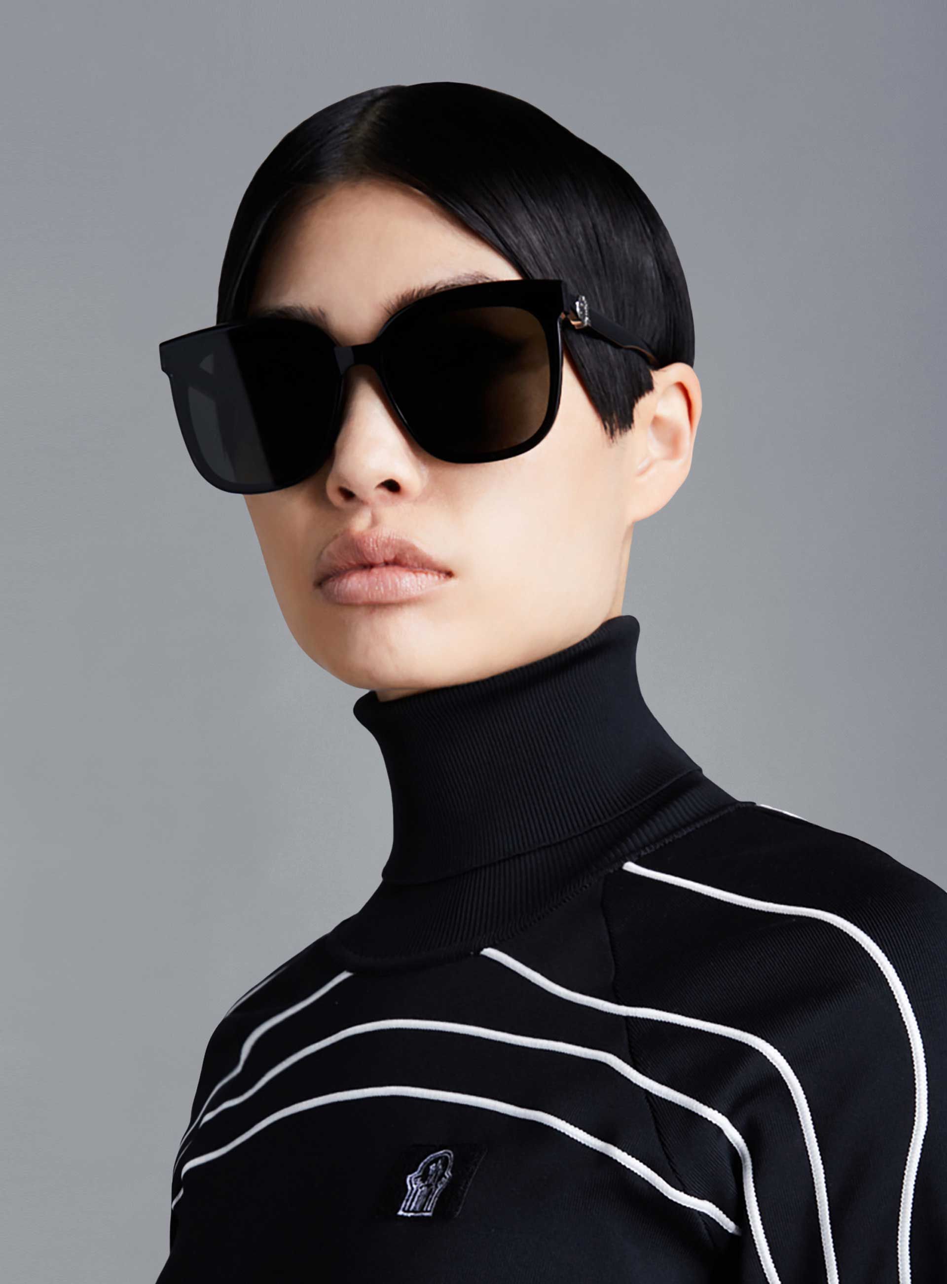 Moncler - Swipe 4 01