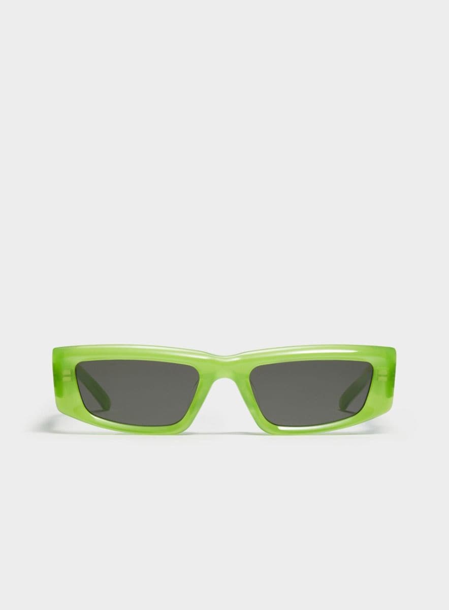 <? $selectedSimpleProduct['name'] ?? $item['product']['name'] ?>