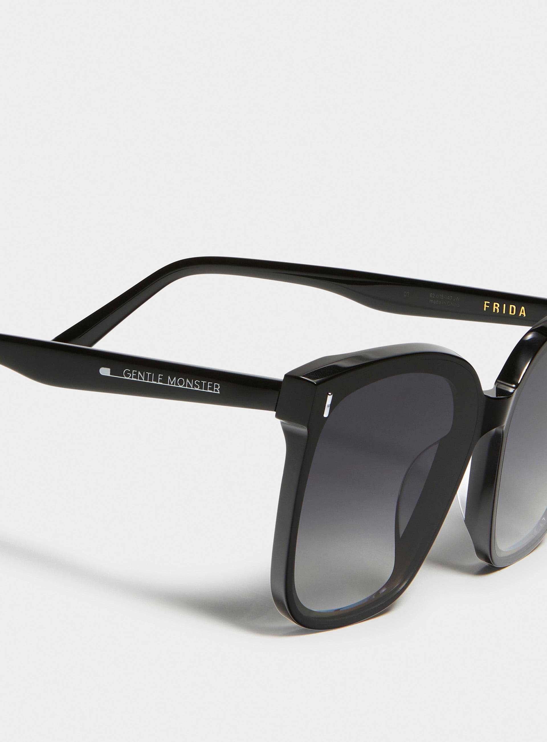 Frida 01 Limited Edition