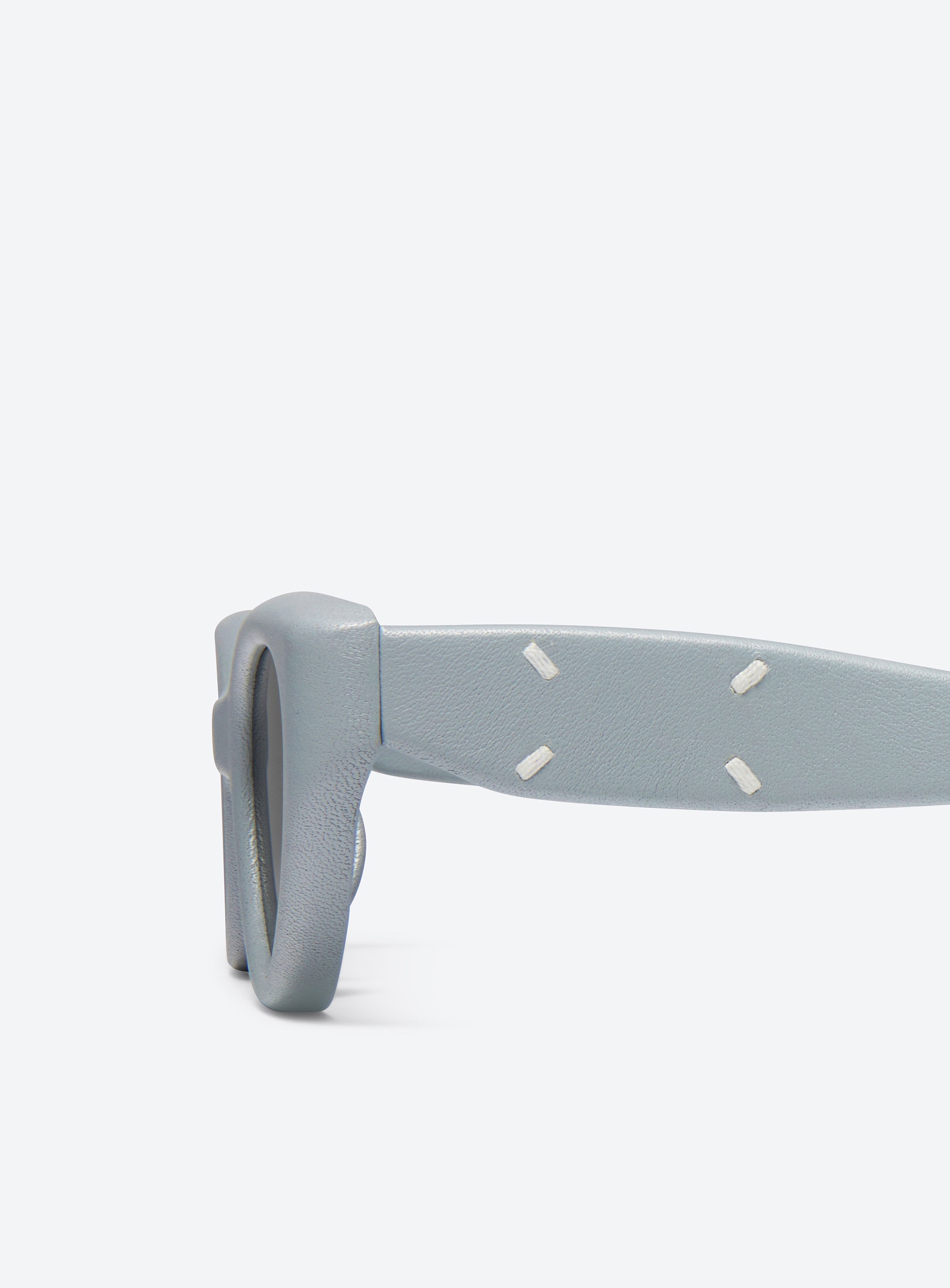 Maison Margiela - MM108 Leather LBL1 | Gentle Monster Maison Margiela - MM108 Leather LBL1 | Gentle Monster