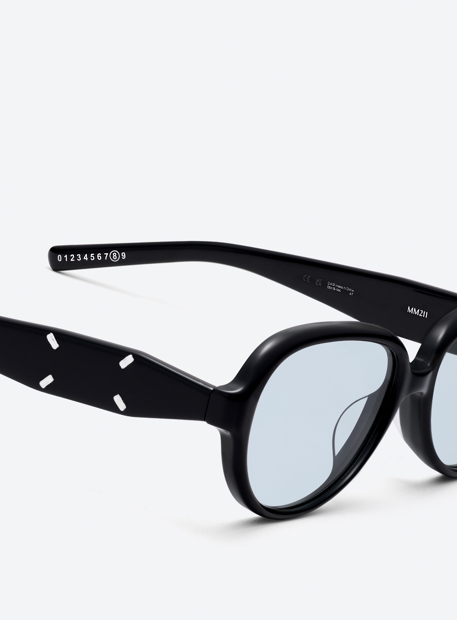 Maison Margiela - MM211 01(GR) | Gentle Monster