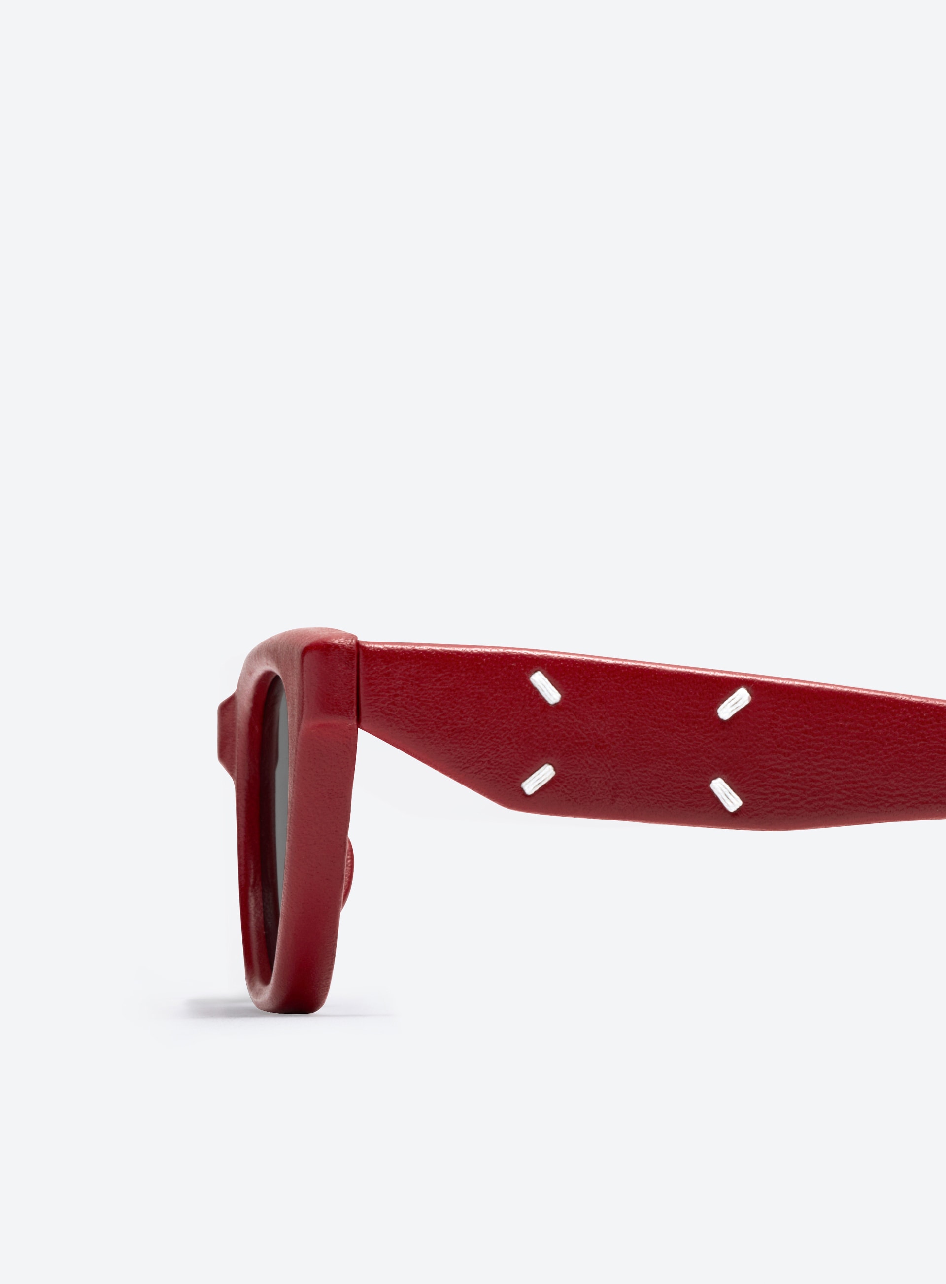 Maison Margiela - MM208 Leather LR1 | Gentle Monster