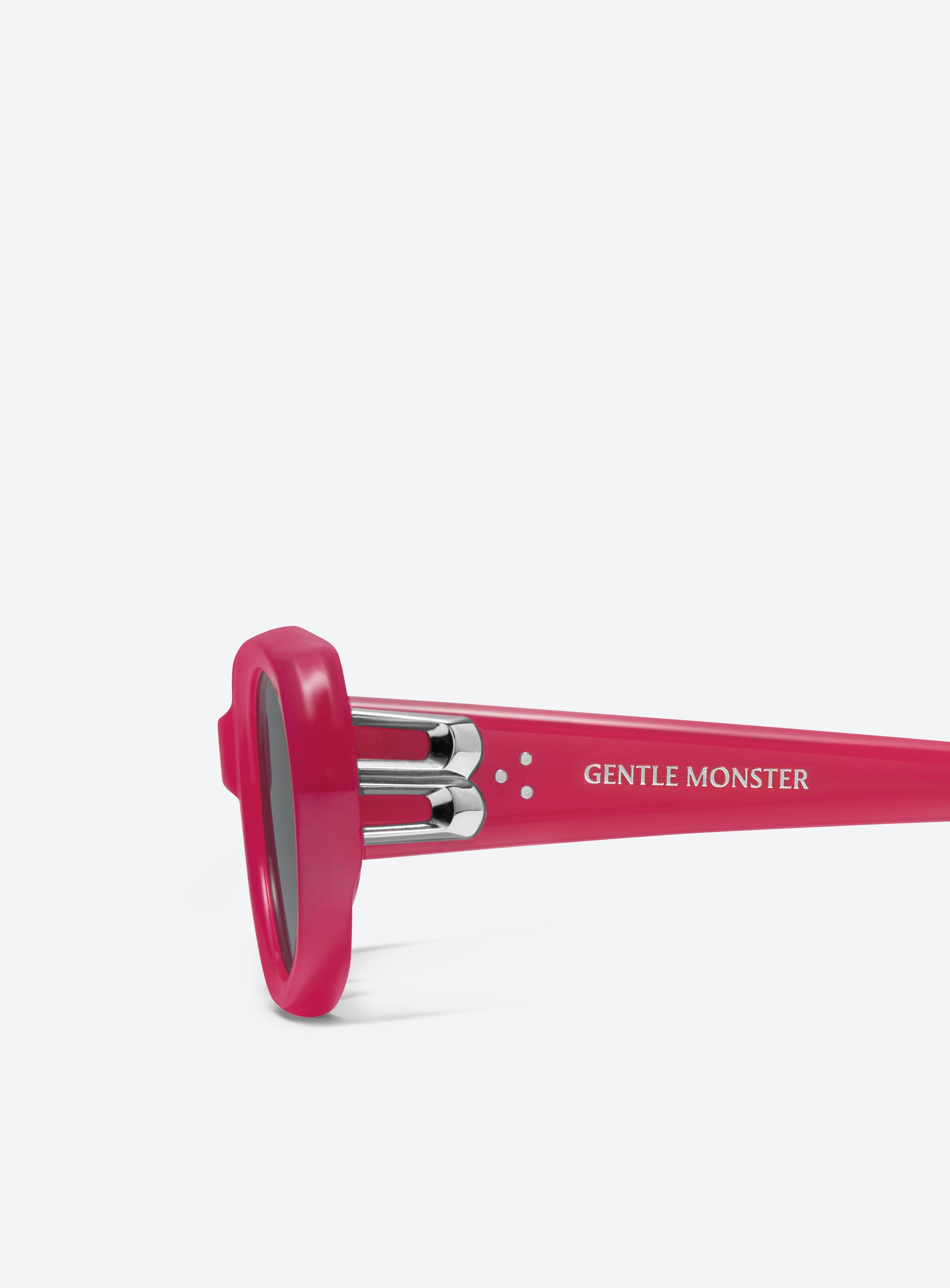 Gentle Monster x Jennie チャーム2点セット